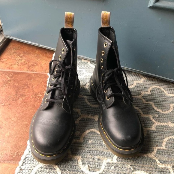 Dr. Martens / Doc Martens Original EU 37 - Picture 2 of 4
